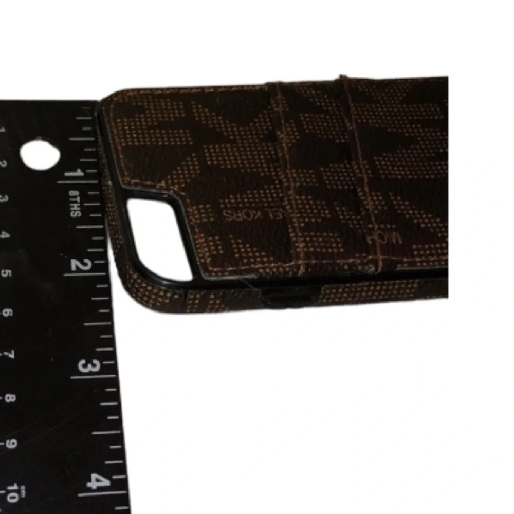 Micheal Kors brown authentic monogram IPHONE case IPhone 7 Will fit 6,6S